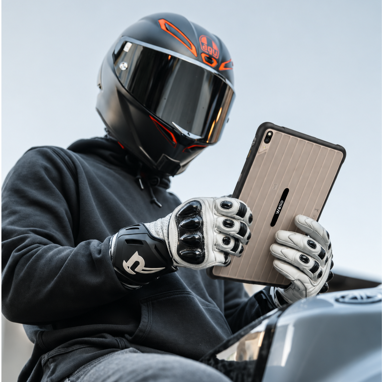 Motosiklet Kullanıcıları İçin Dayanıklı Telefon Nasıl Seçilir?